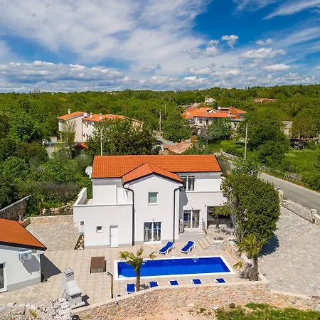 Apartmán Grosser Pool Mit Salzelektrolyse Unweit Heilschlamm Bucht Kras